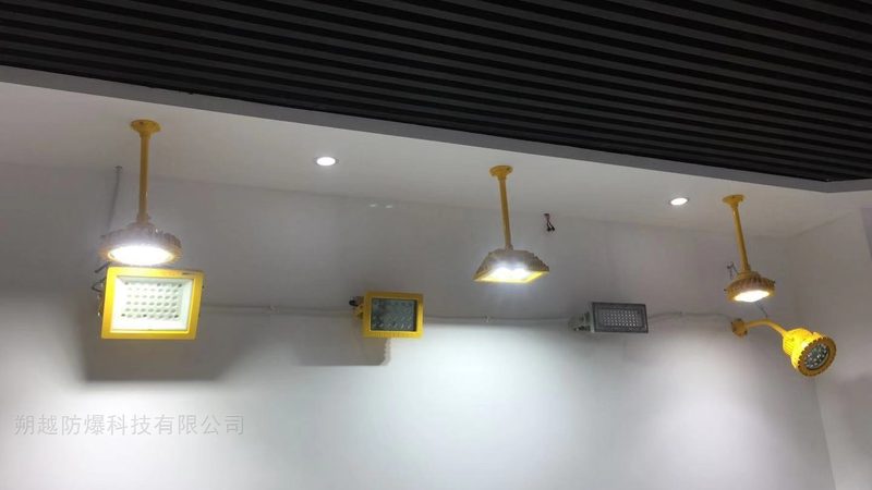 明装射灯与嵌入式射灯散热对比解析