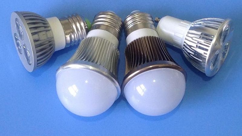 灯具材质分类解析：揭秘灯具厂家的材质奥秘